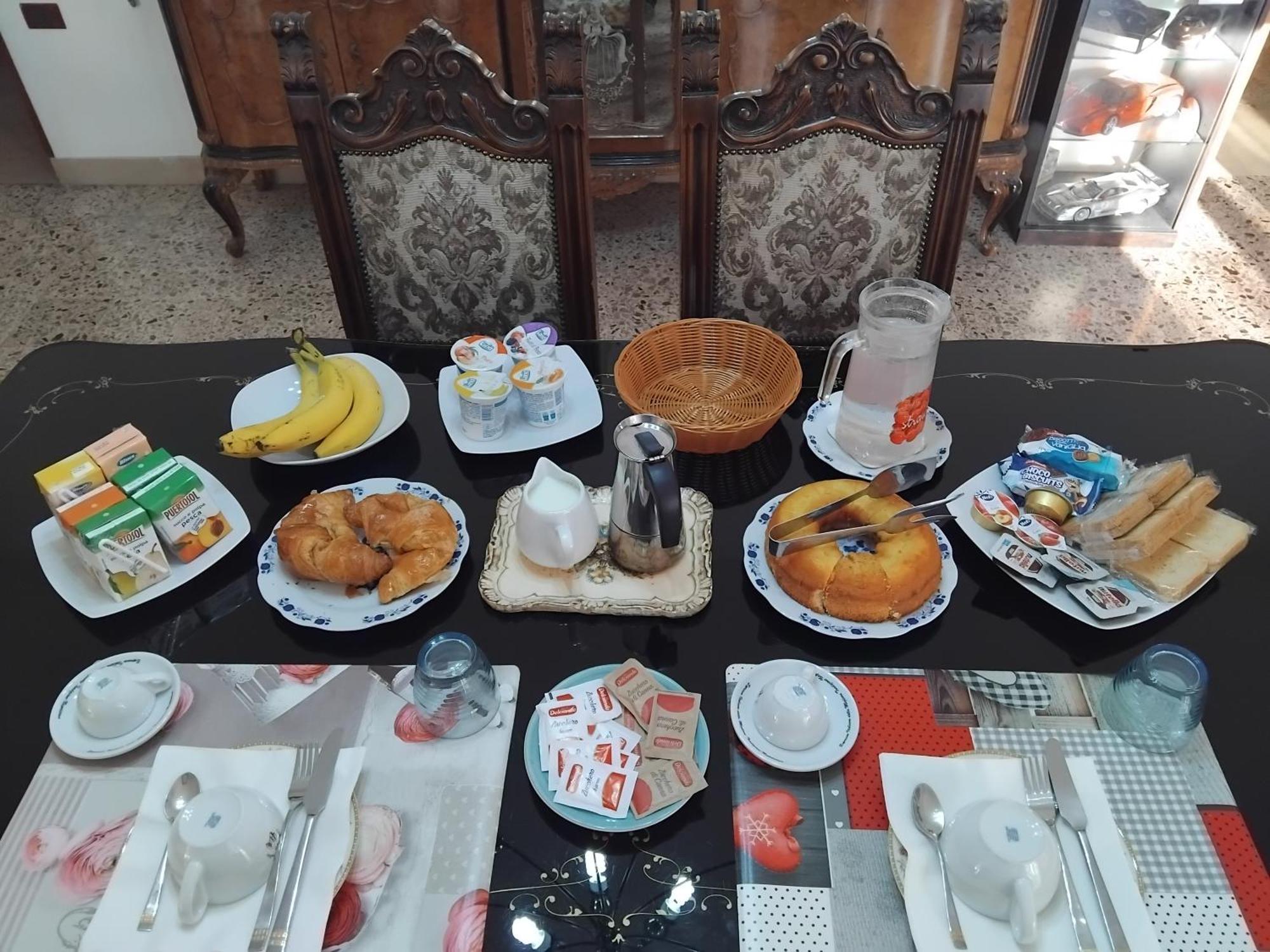 A Casa Di Adele Acomodação com café da manhã Caserta Exterior foto